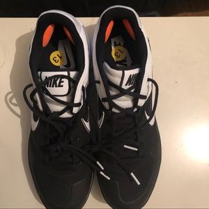 Size 13 soccer shoes